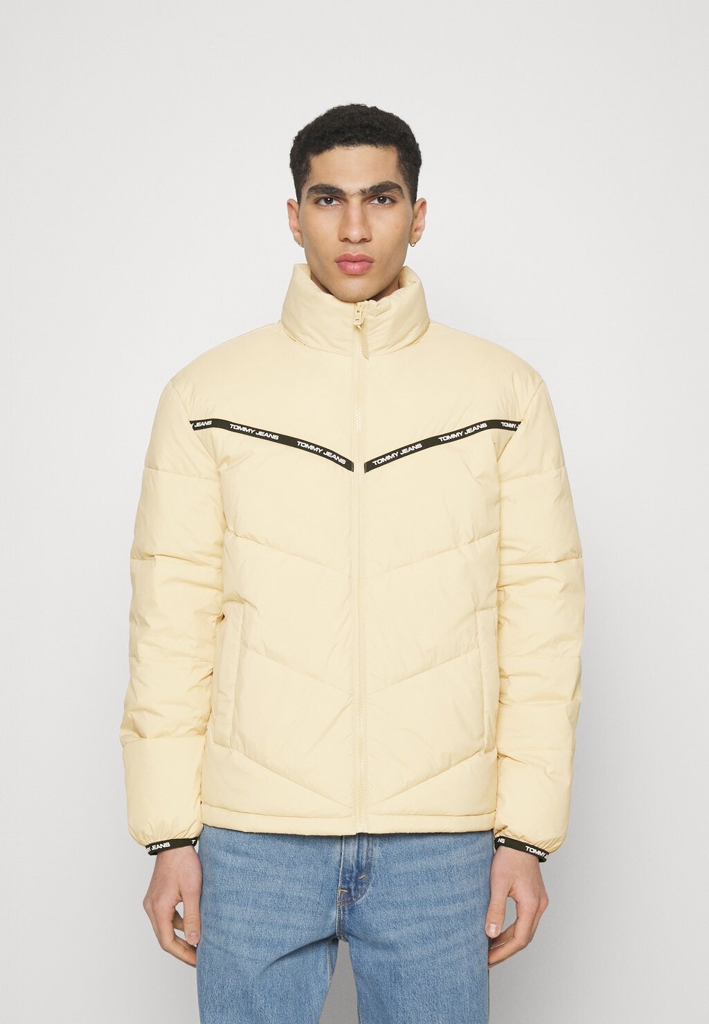

Зимняя куртка Tommy Jeans TAPE DETAIL, цвет trench