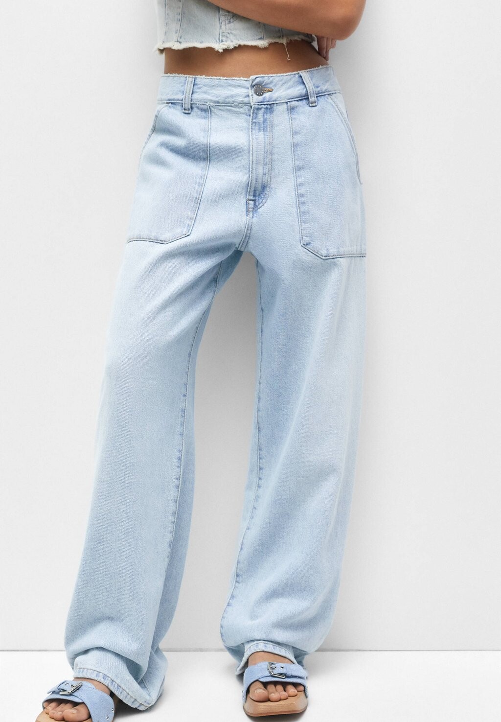 

Джинсы прямого кроя PULL&BEAR