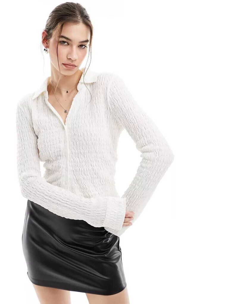 

Белоснежный топ на пуговицах AllSaints Connie