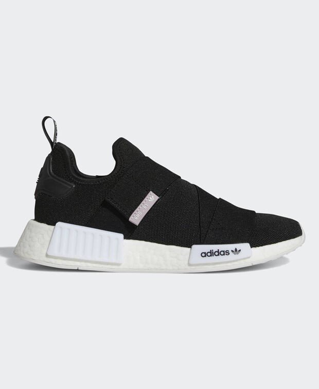 

Кроссовки adidas, черный