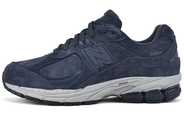 

Кроссовки New Balance 2002R x thisisneverthat, темно-синий