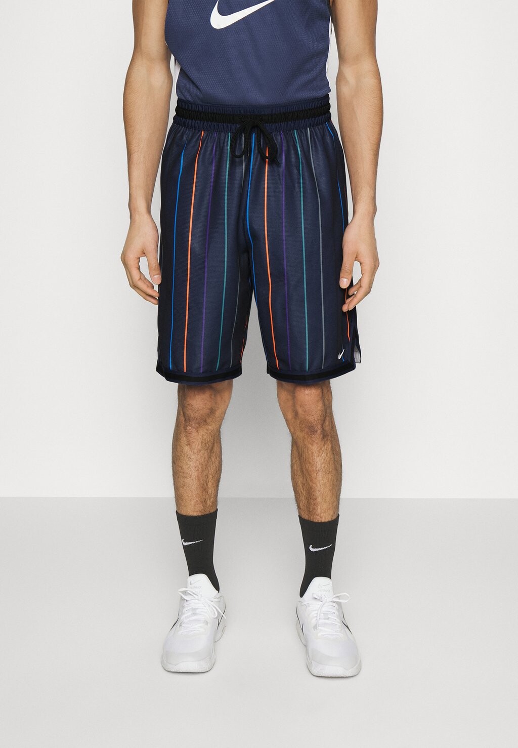 

Спортивные шорты Nike