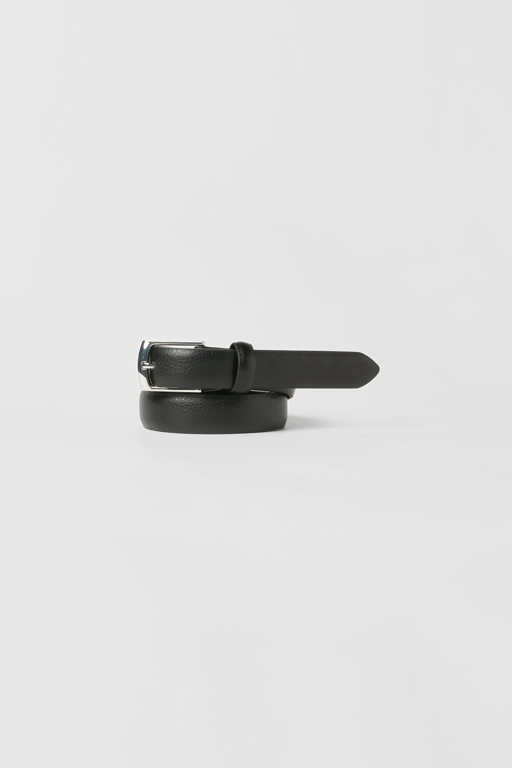 

Кожаный ремень с пряжкой Zara, черный
