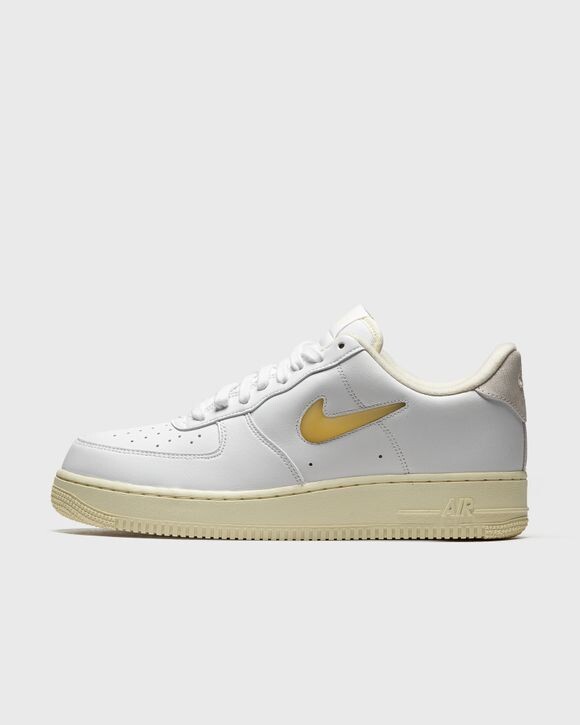 

Кроссовки Nike Air Force 1 '07 Lx, цвет white/pale vanilla-coconut milk