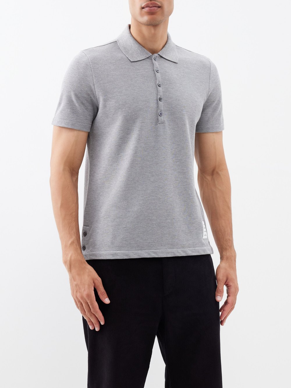 Рубашка-поло из хлопкового пике в трехцветную полоску Thom Browne, серый темно синие шорты с 4 полосками thom browne