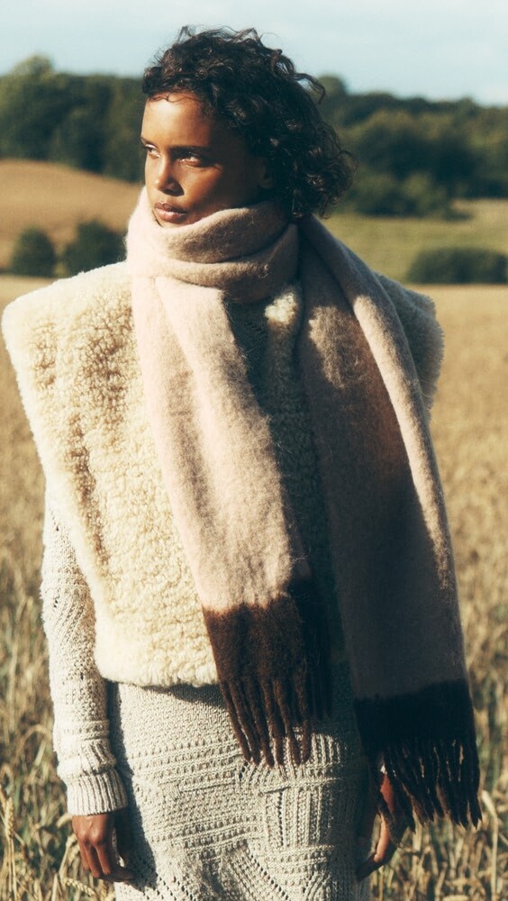 

Шарф Isabel Marant Firny Fuzzy, экру