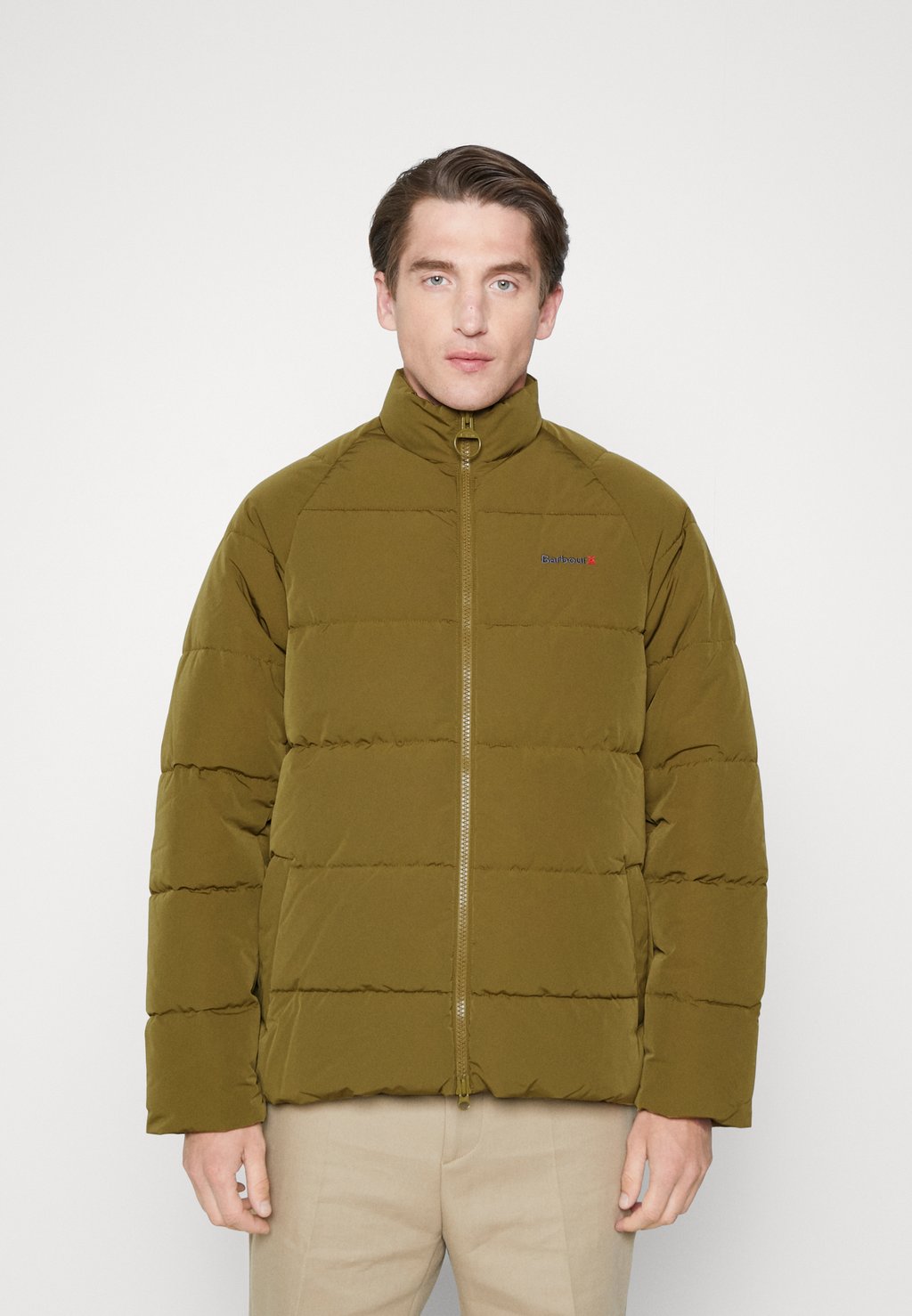 

Зимняя куртка Barbour, зеленый