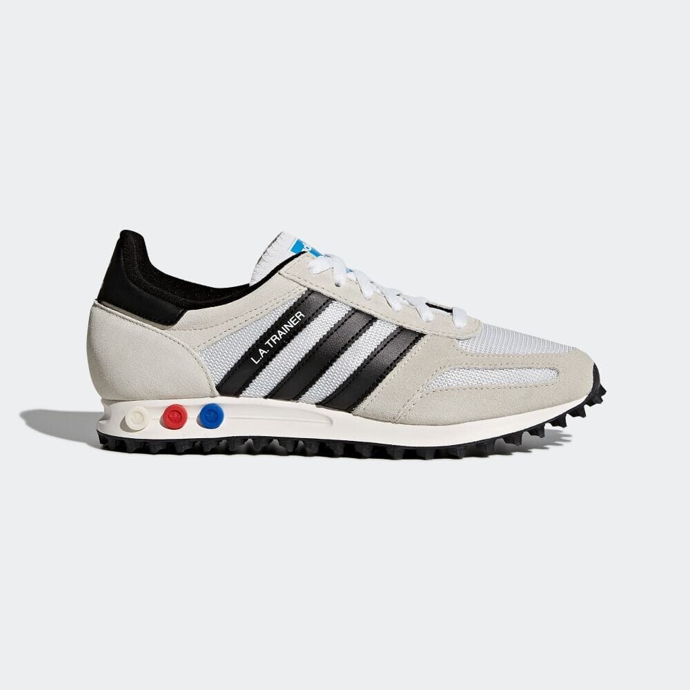 

Кроссовки Adidas BY9322, черный