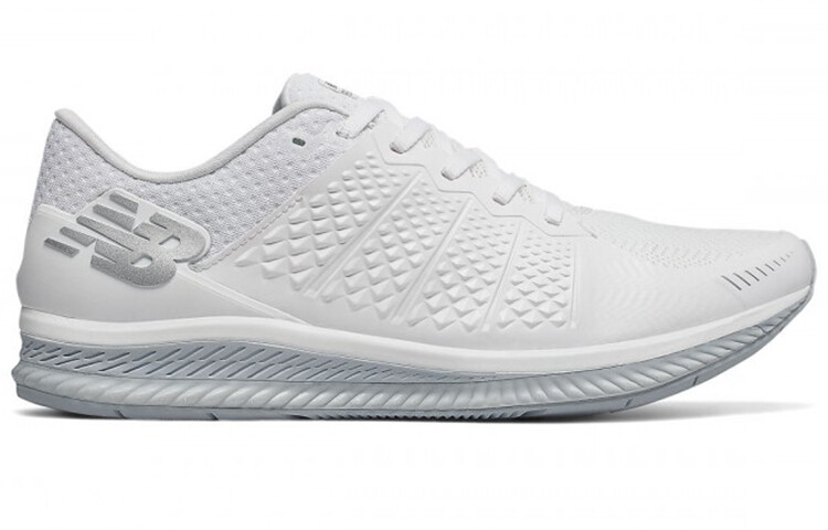 

Кроссовки NB FuelCell для бега мужские с низким верхом белые New Balance