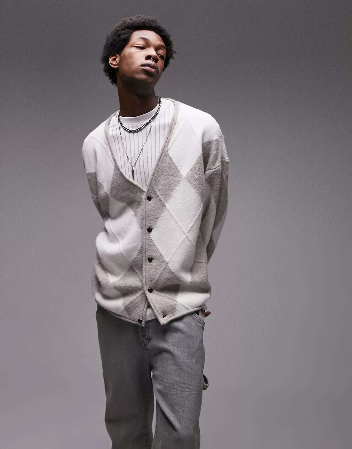 

Белый кардиган с ромбами Topman