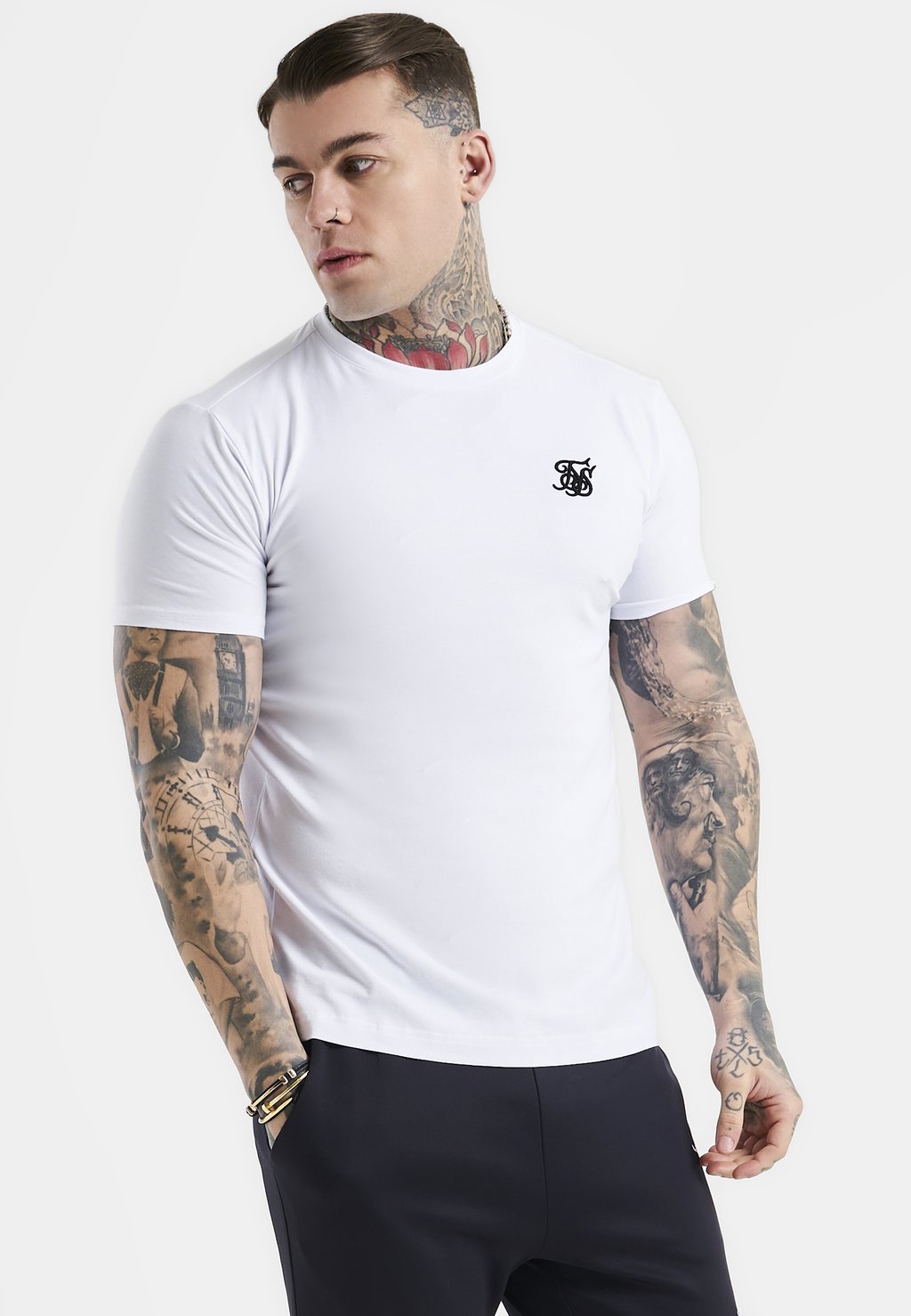 Базовая футболка White Essential Short Sleeve Muscle Fit SIKSILK, белый