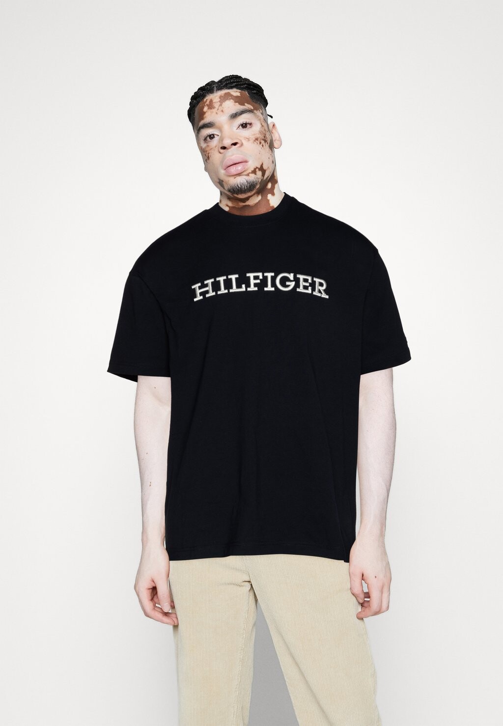 

Футболка с принтом Tommy Hilfiger, темно-синий