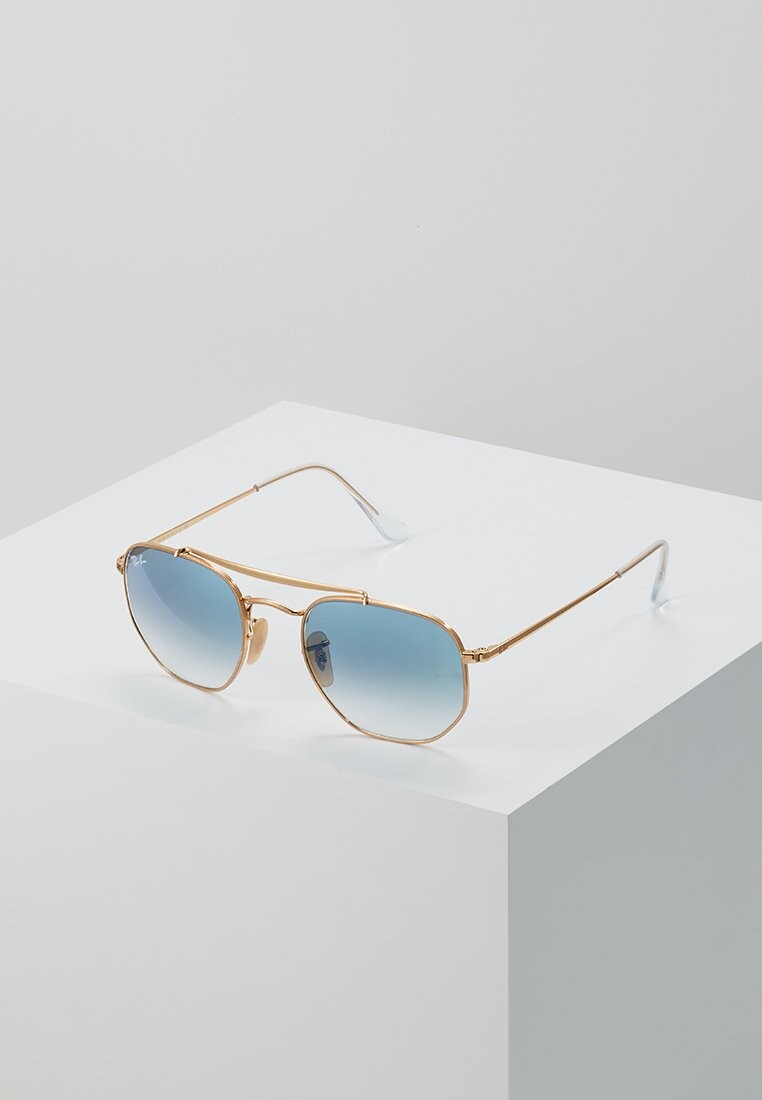 

Солнцезащитные очки Ray-Ban