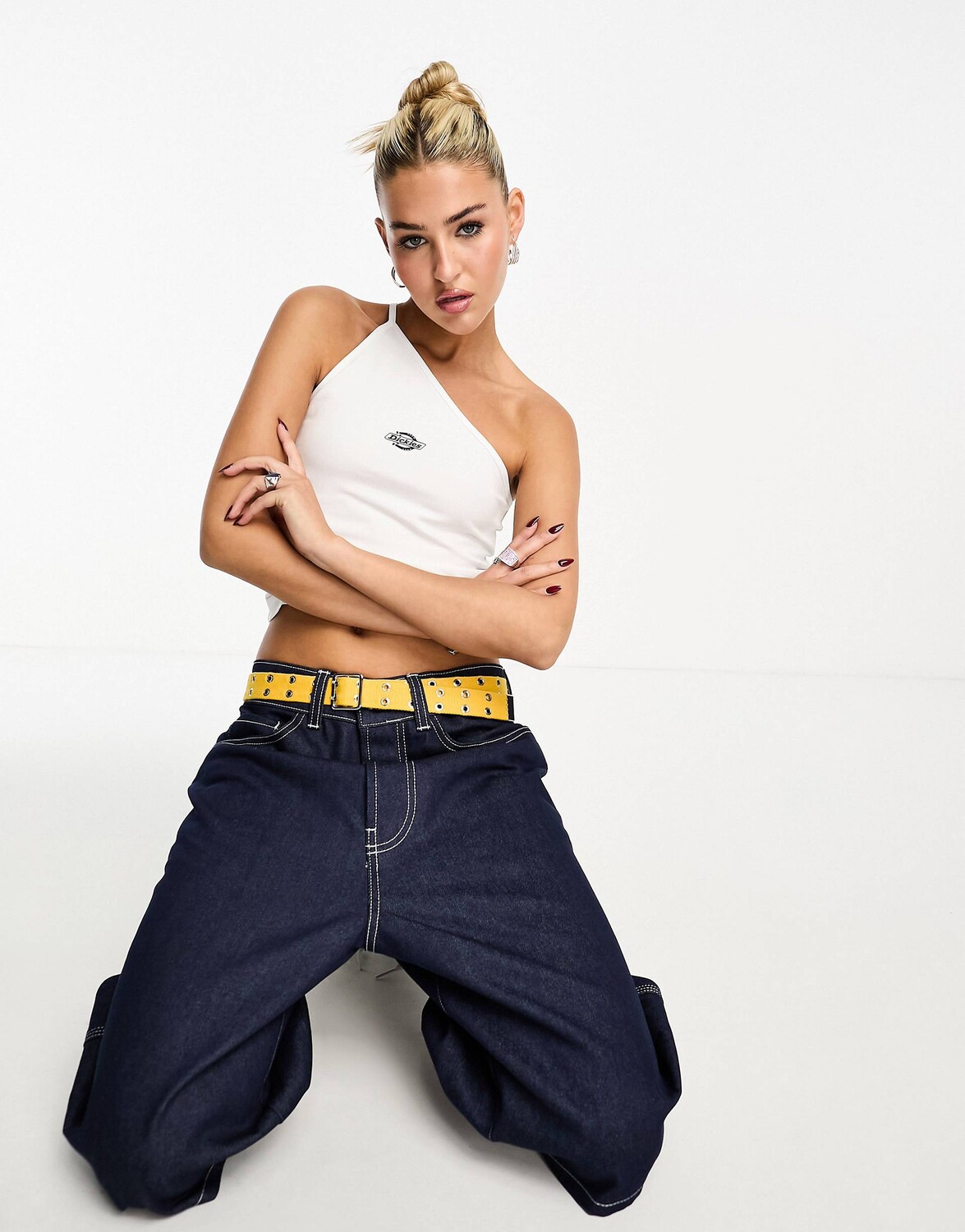 

Белый курортный топ на одно плечо Dickies oak Grove эксклюзивно для asos