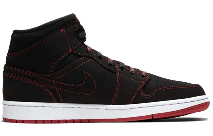 

Кроссовки Nike Air Jordan 1 Mid Fearless Come Fly With Me, черный / красный