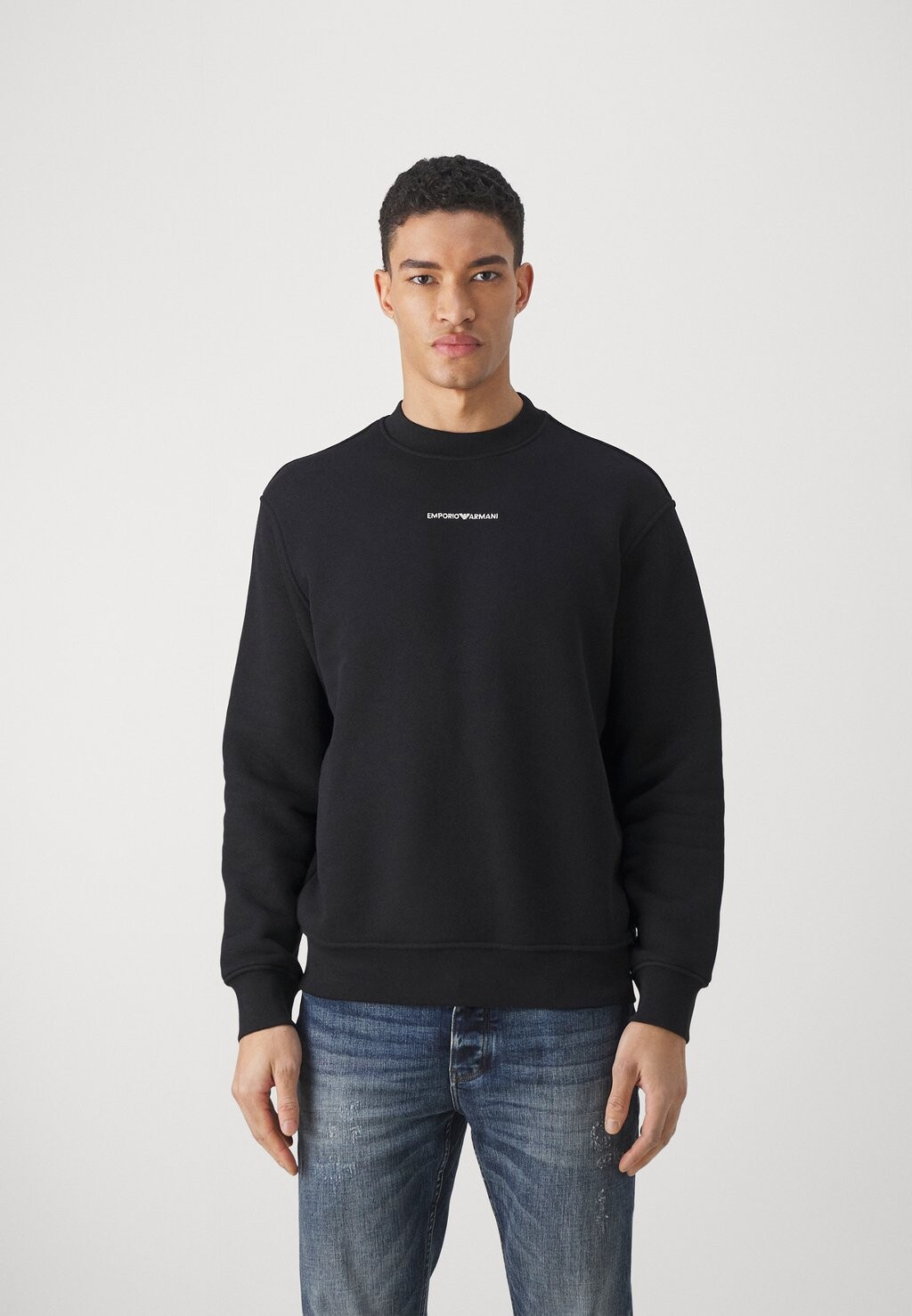 

Толстовка Emporio Armani, черный