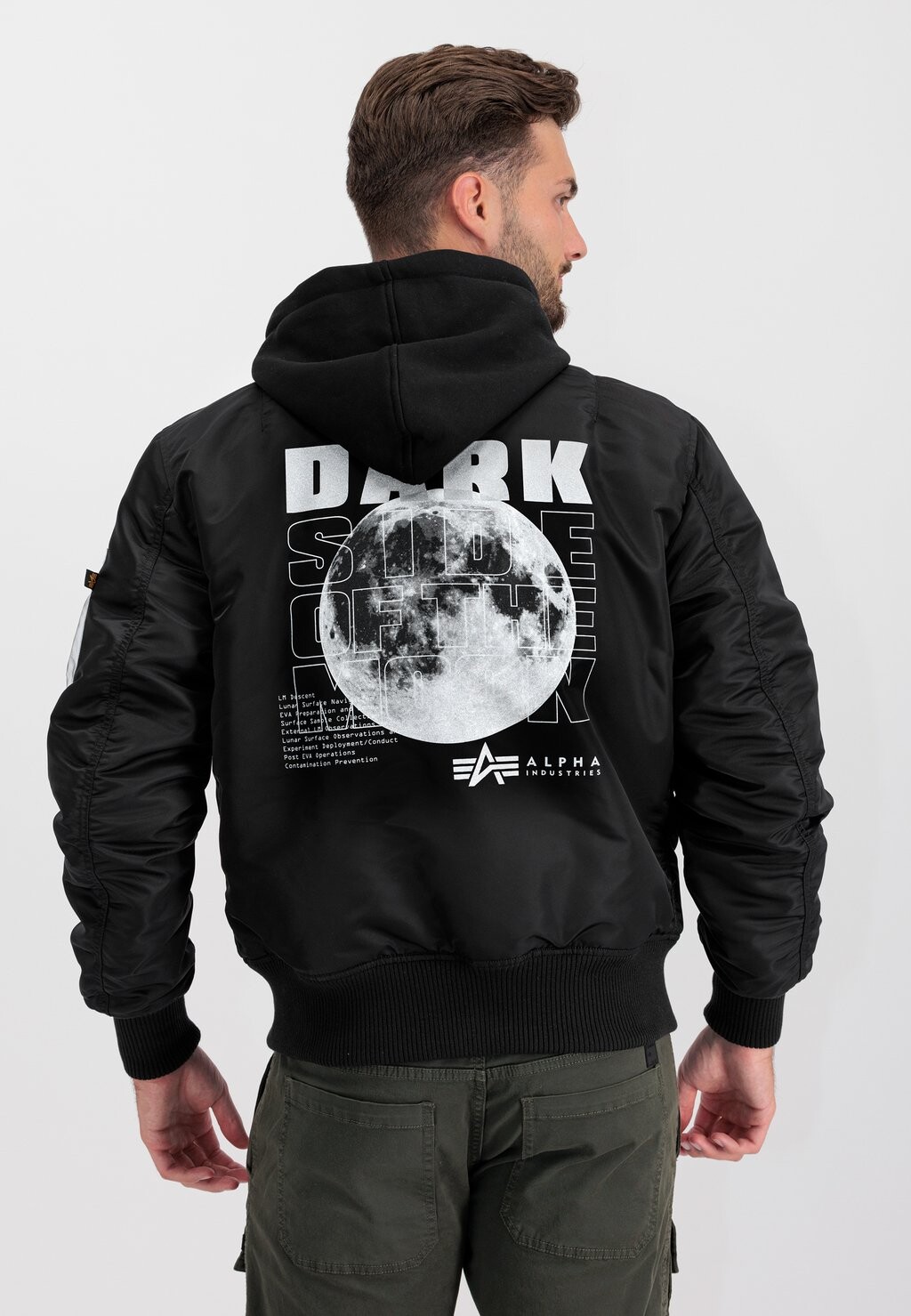 

Куртка-бомбер Alpha Industries