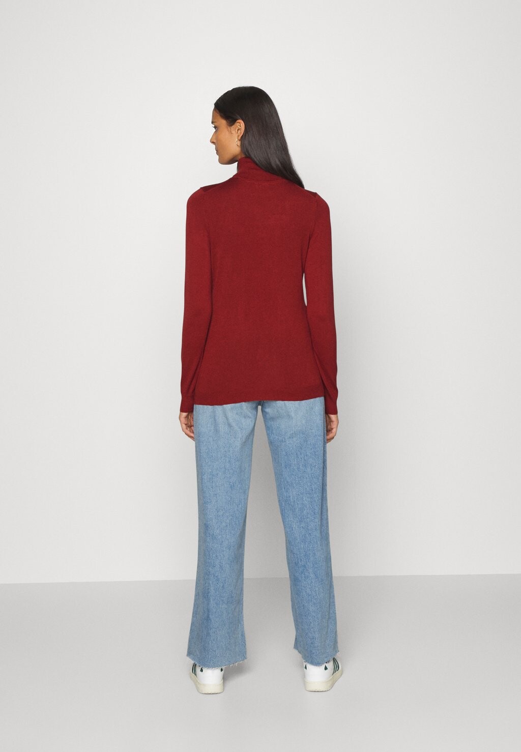 

Топ с длинными рукавами Esprit