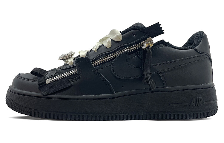 

Низкие кроссовки Nike Wmns Air Force 1 черные