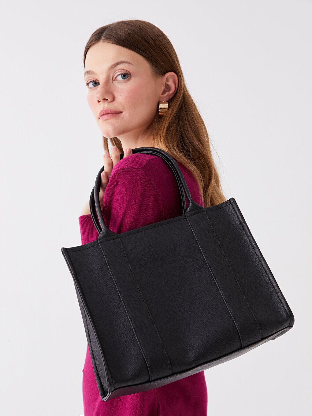 

Кожаная женская сумка LCW ACCESSORIES, черный