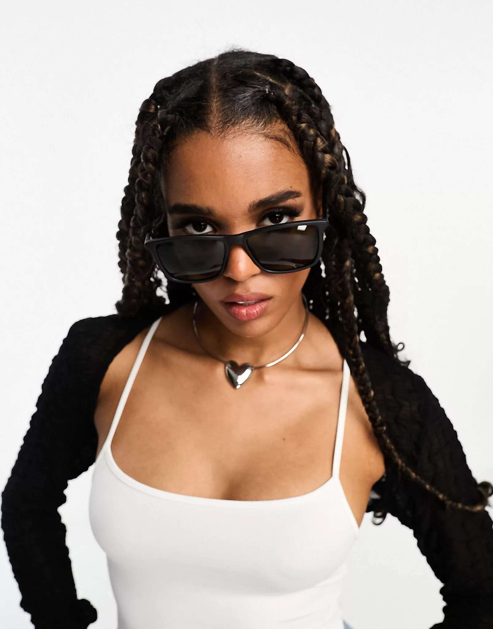 Классические солнцезащитные очки AJ Morgan матового черного цвета цена и фото