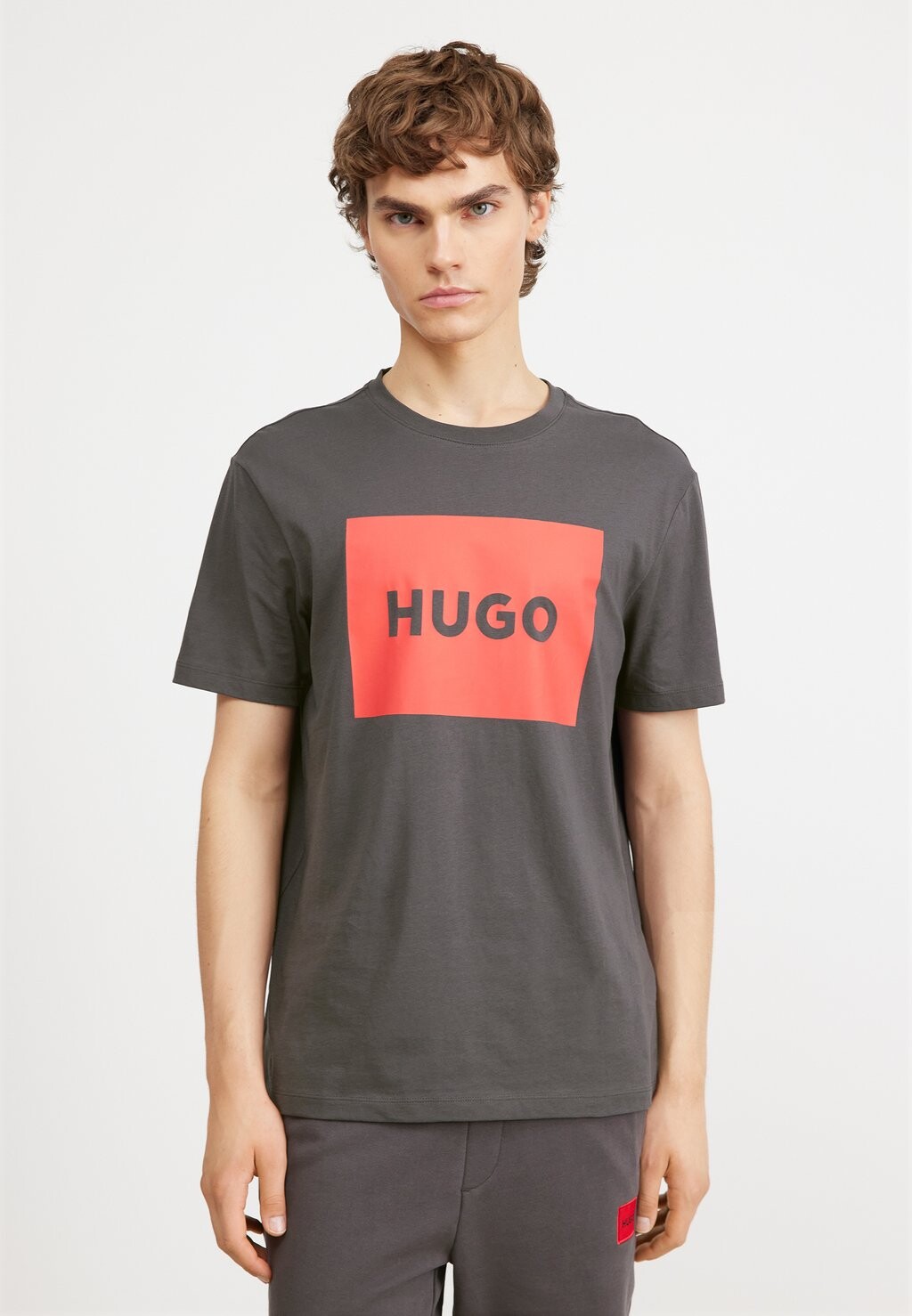 

Футболка с принтом Dulive HUGO, цвет dark grey