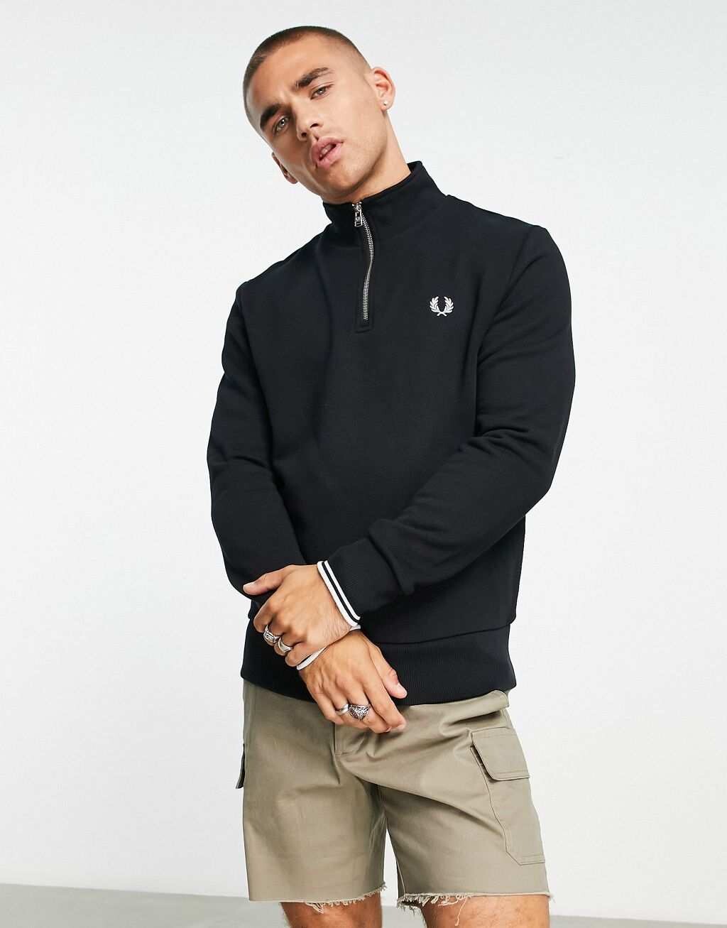 

Черная толстовка на молнии Fred Perry