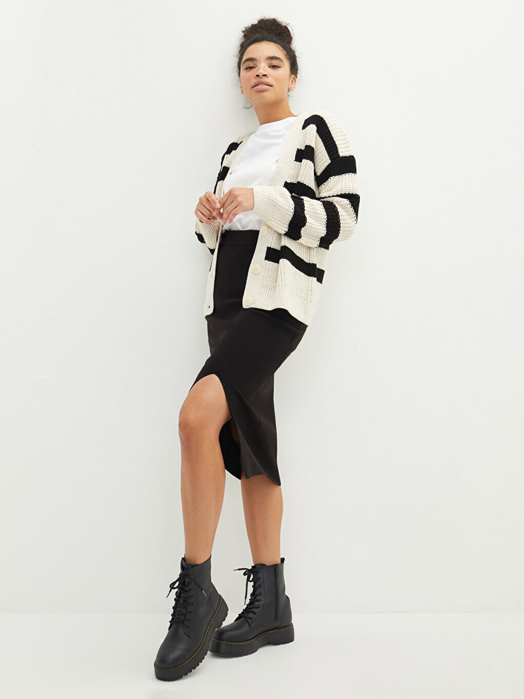 

Однотонная женская трикотажная юбка с эластичной резинкой на талии LCW Casual
