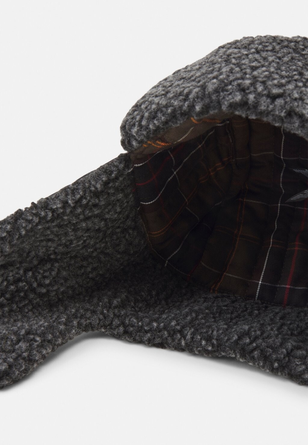 

Бейсболка SANDBAY QUILTED TRAPPER UNISEX Barbour, черный