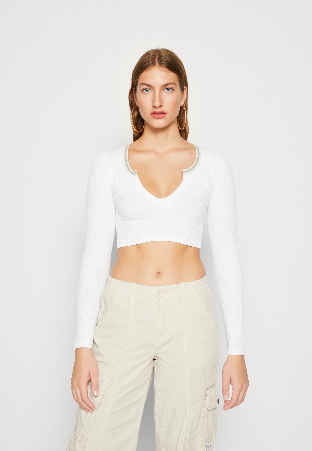 

Топ BDG Urban Outfitters, белый