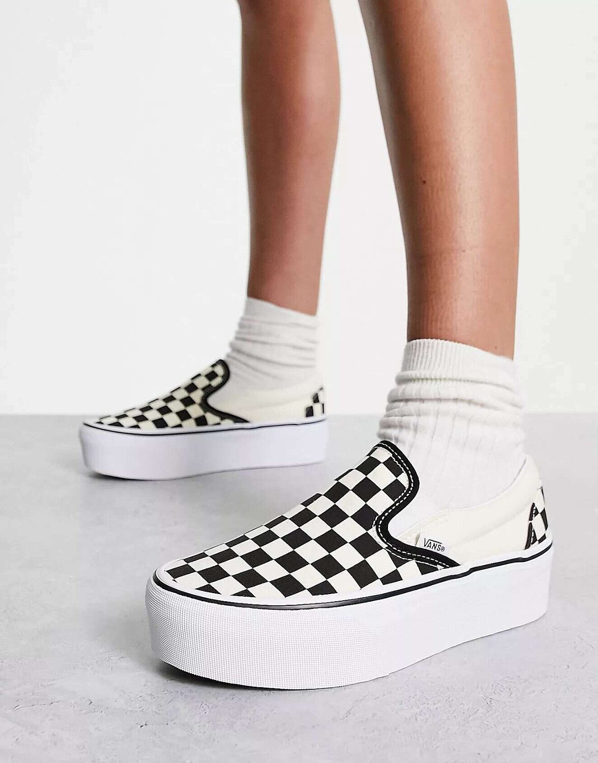 

Черно-белые кроссовки Vans Classic Slip-On Stackform, Черный