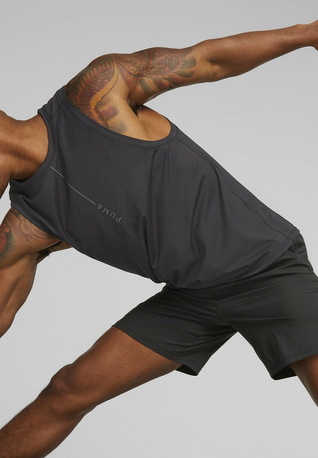 

Спортивные шорты Puma