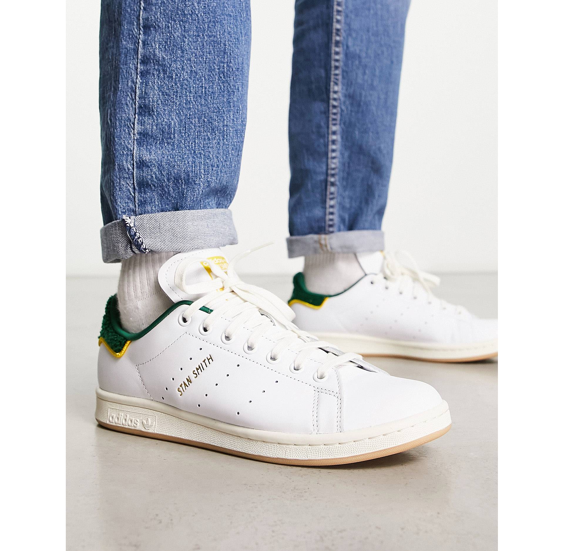 

Бело-зеленые кроссовки adidas Originals Stan Smith с резиновой подошвой