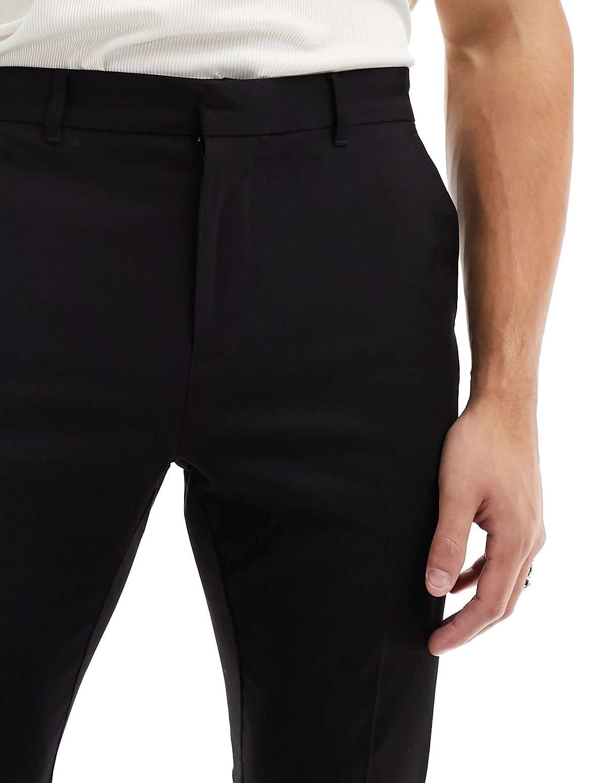 Черные узкие костюмные брюки New Look черные узкие брюки чинос new look