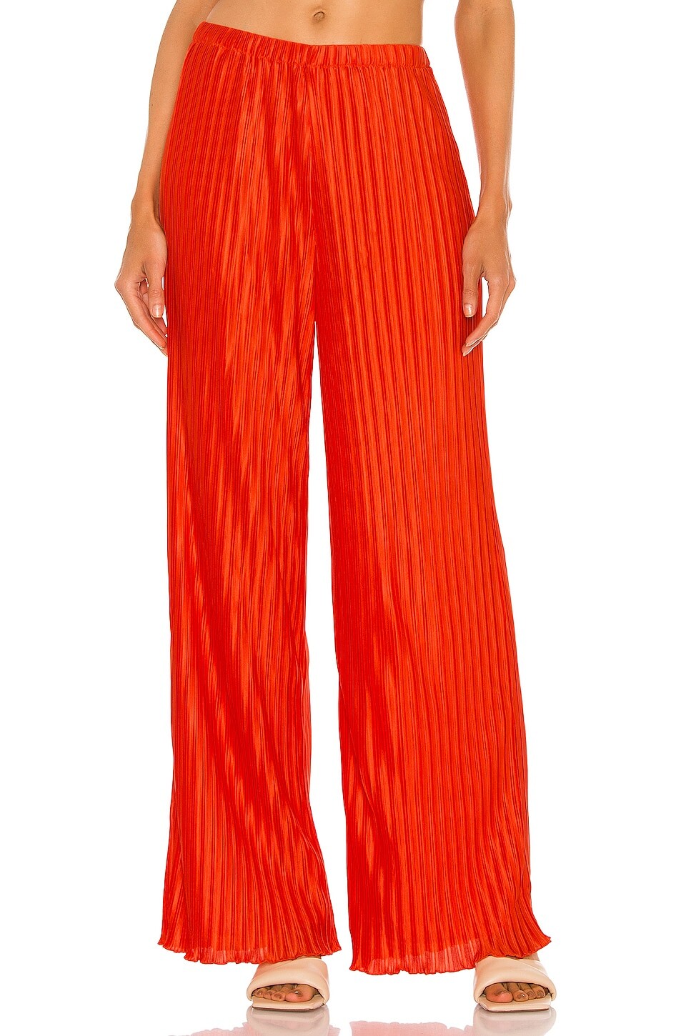 

Брюки House of Harlow 1960 x REVOLVE Issey, цвет Red Orange