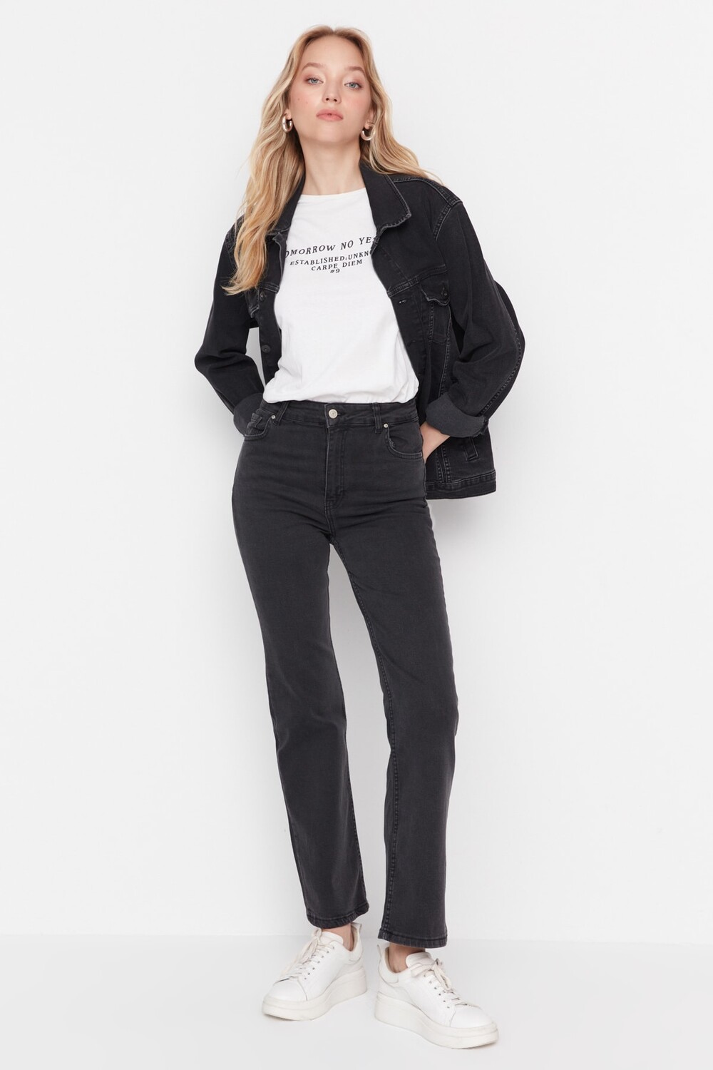 

Джинсы - Серые - Прямые Trendyol Modest, серый