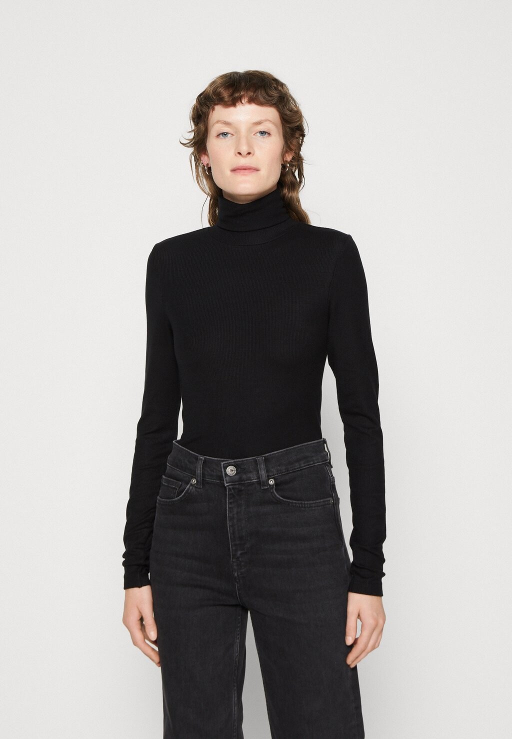 

Свитшот Selected Femme SLFWINONA LS ROLL NECK, черный
