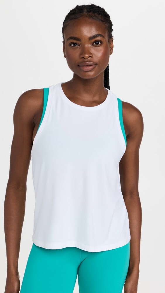 

Майка Beyond Yoga Featherweight Rebalance