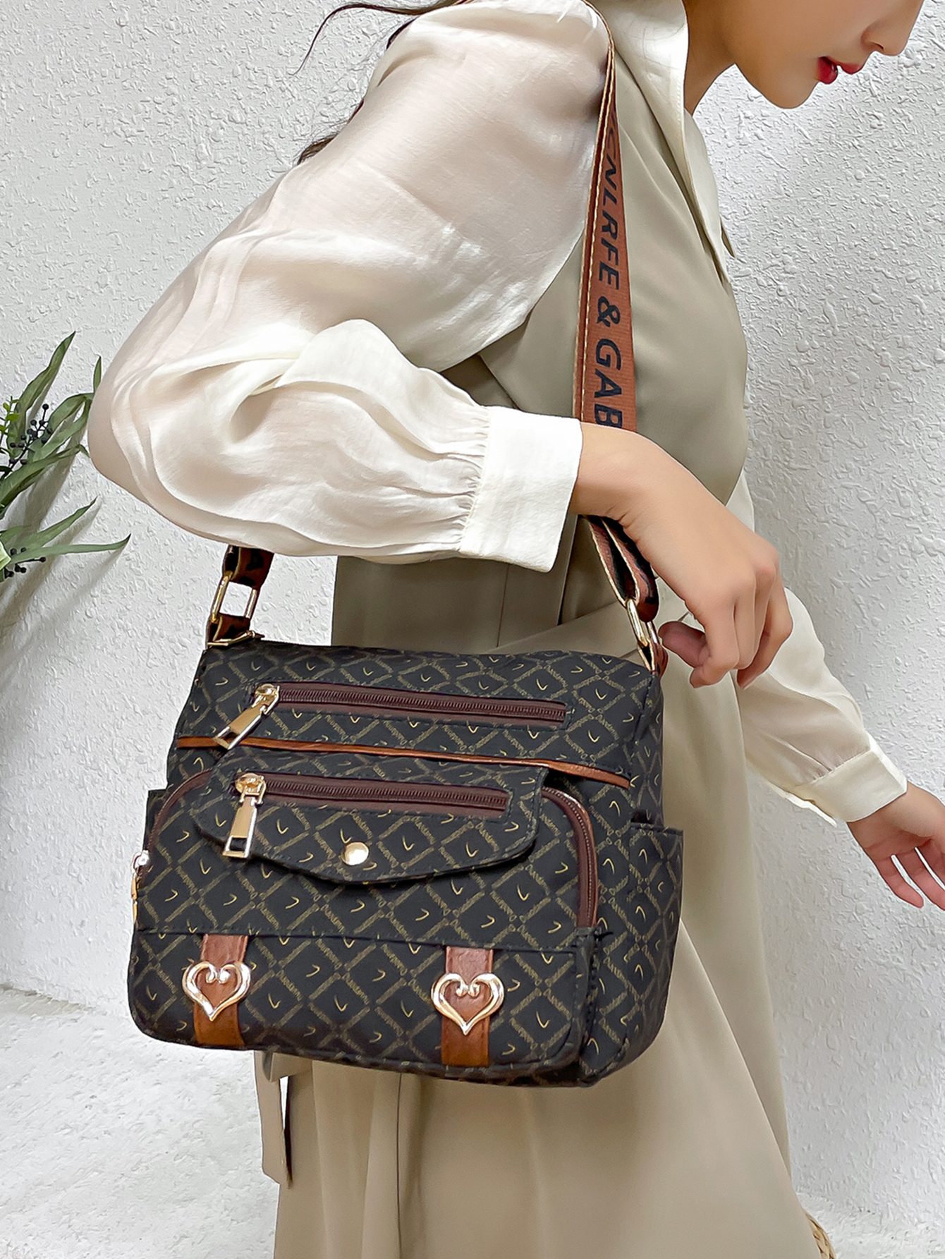 Винтажная квадратная сумка через плечо с декором в форме сердца и небольшой сумкой, многоцветный