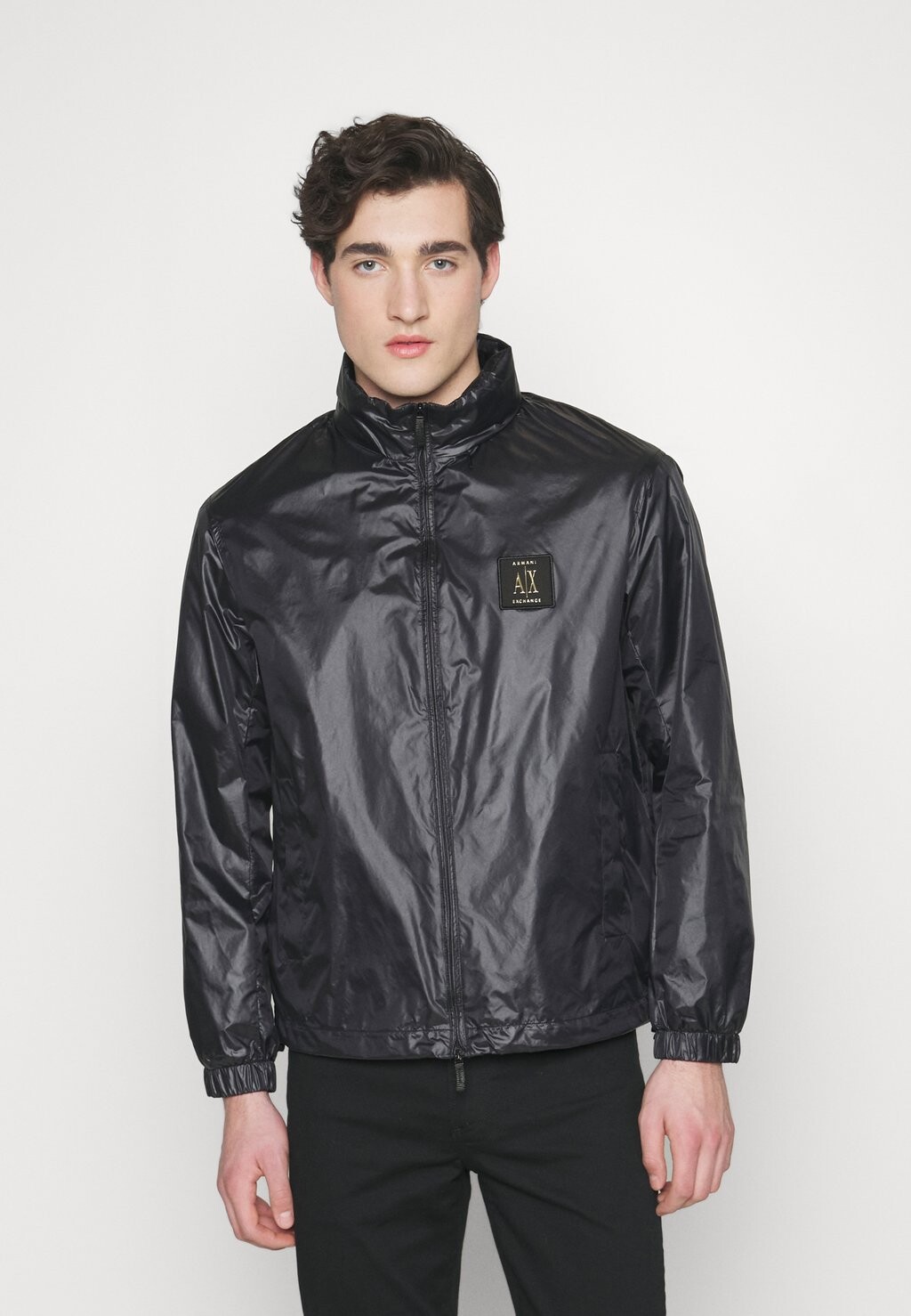 

Ветровка Armani Exchange, Серый