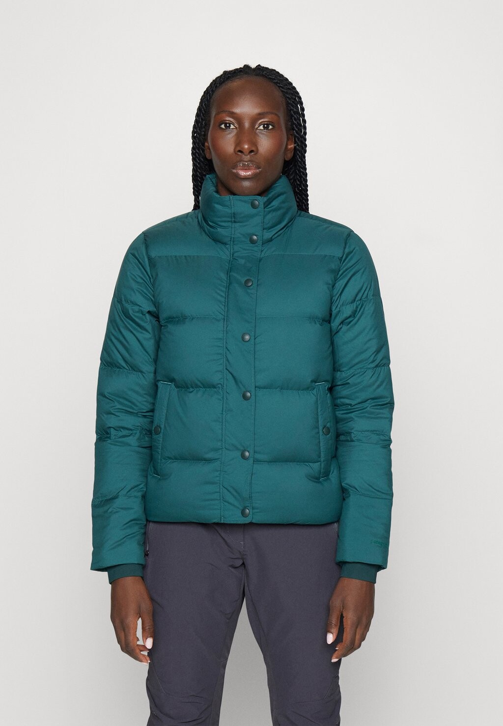

Куртка Patagonia SILENT, цвет northern green