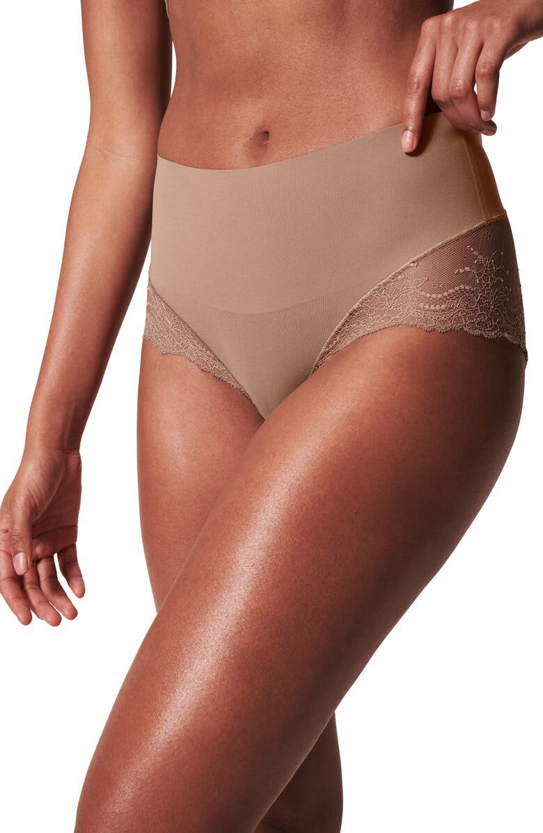 

Кружевные трусики Hi-Hipster, не поддающиеся вымиранию SPANX