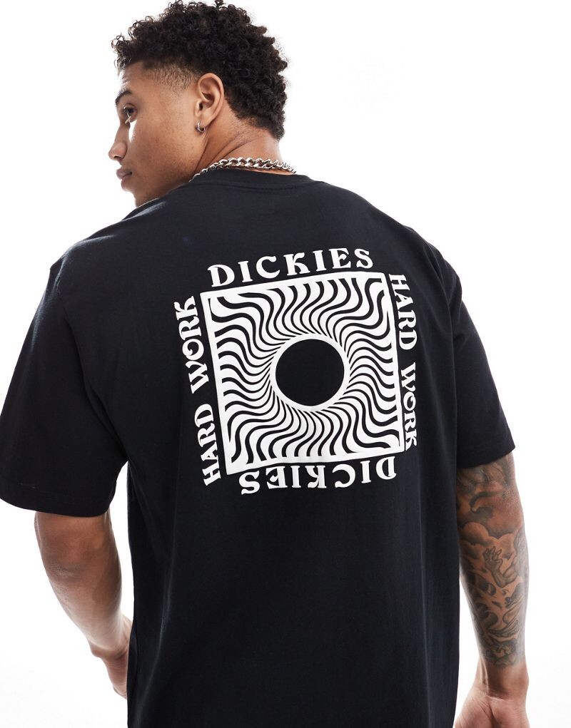 

Черная футболка с принтом на спине Dickies Oatfield