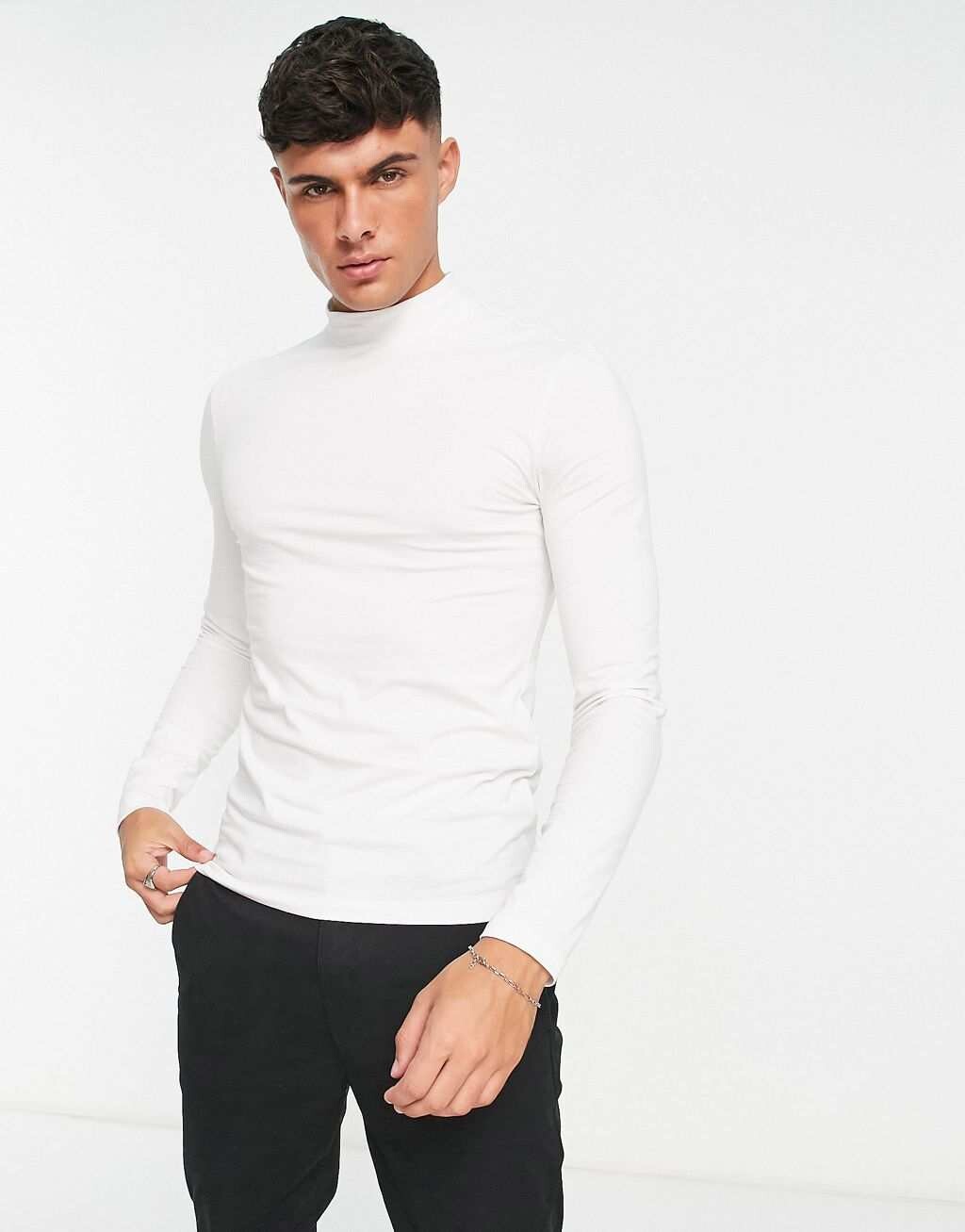 

Белая футболка с длинными рукавами и черепахой ASOS Design