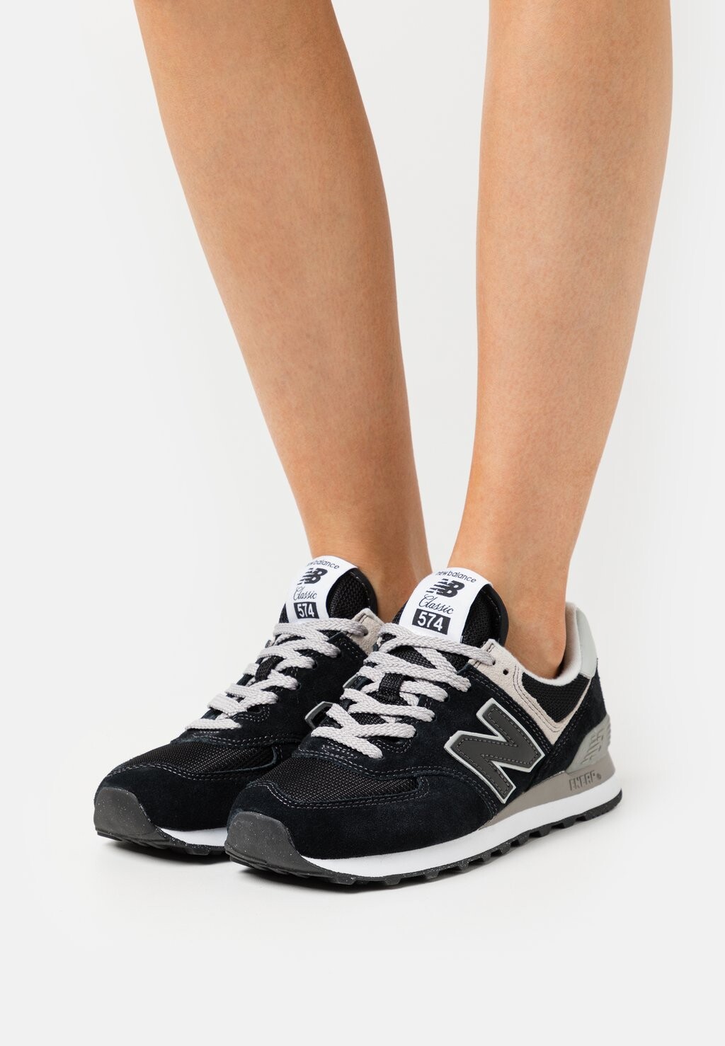 

Кроссовки New Balance, черный Wl574, черный