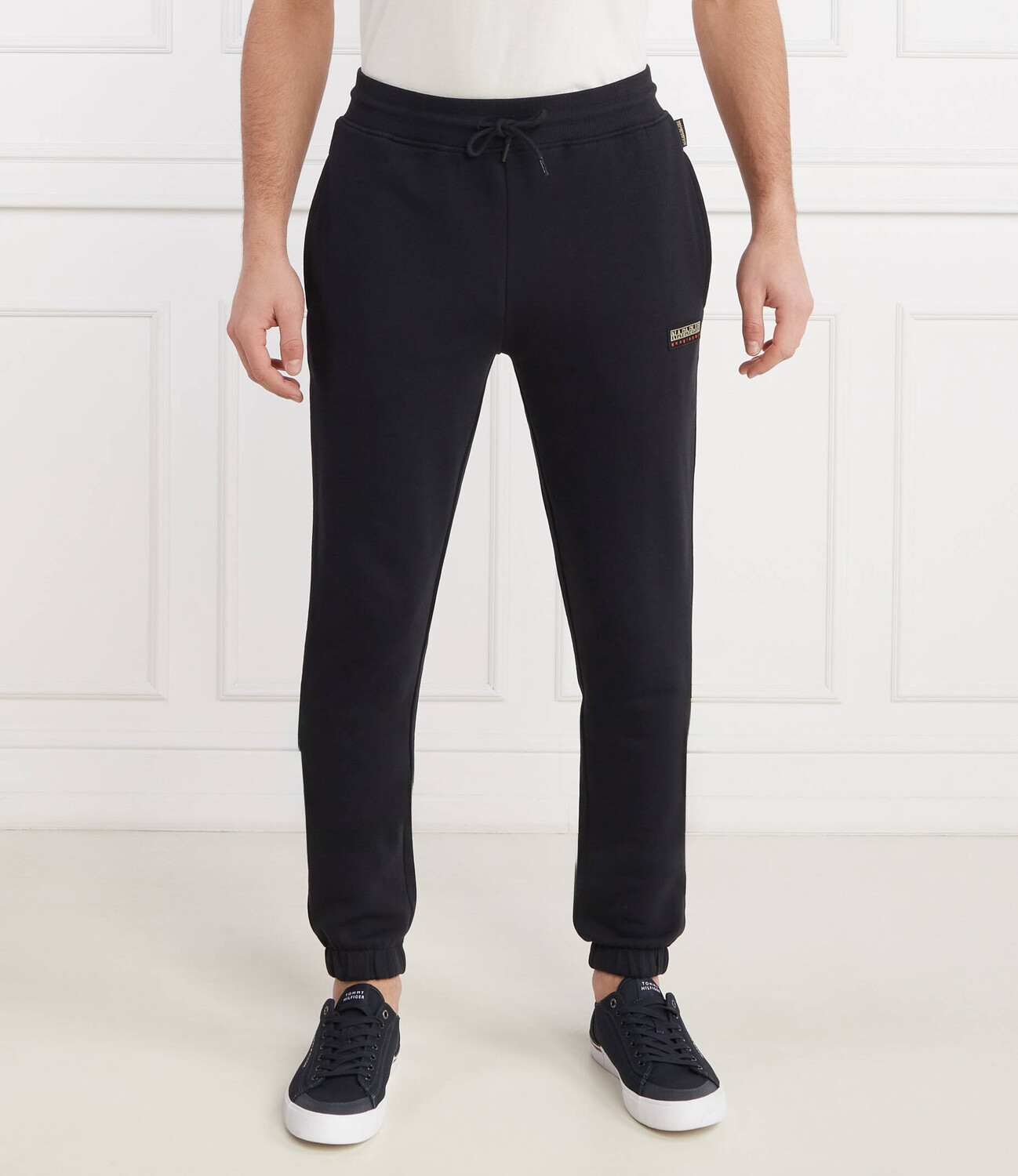 

Спортивные брюки Napapijri IAATO Regular Fit, черный