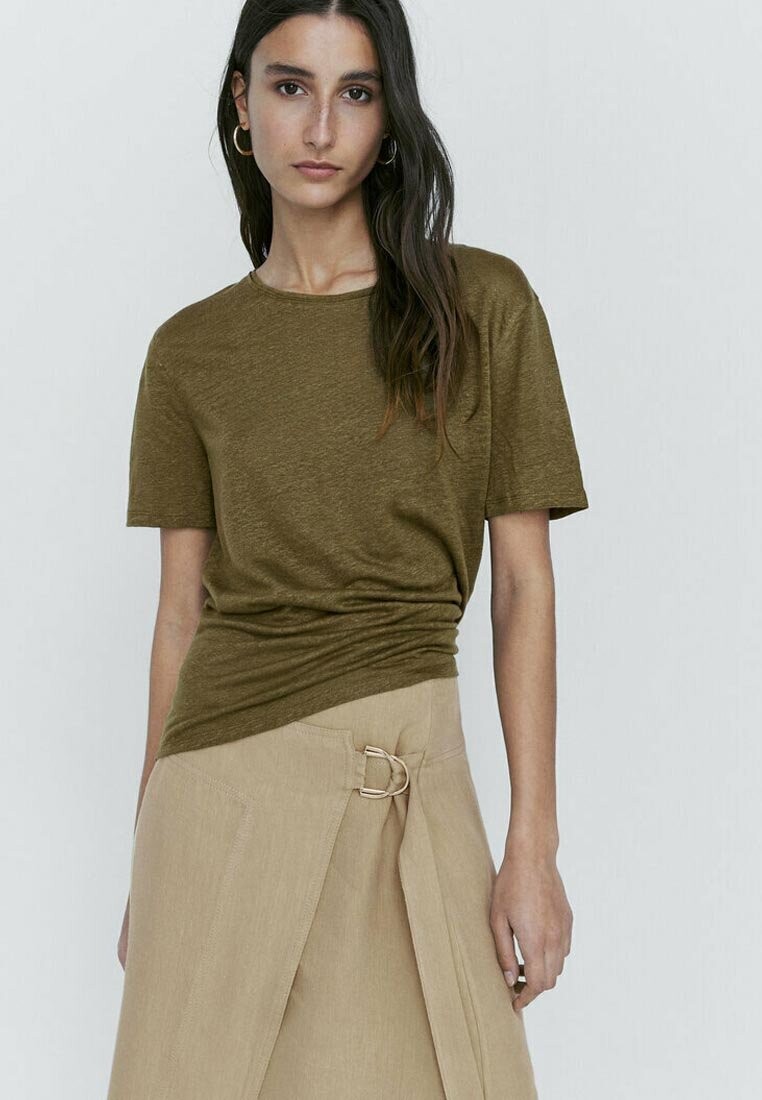 

Базовая футболка Massimo Dutti