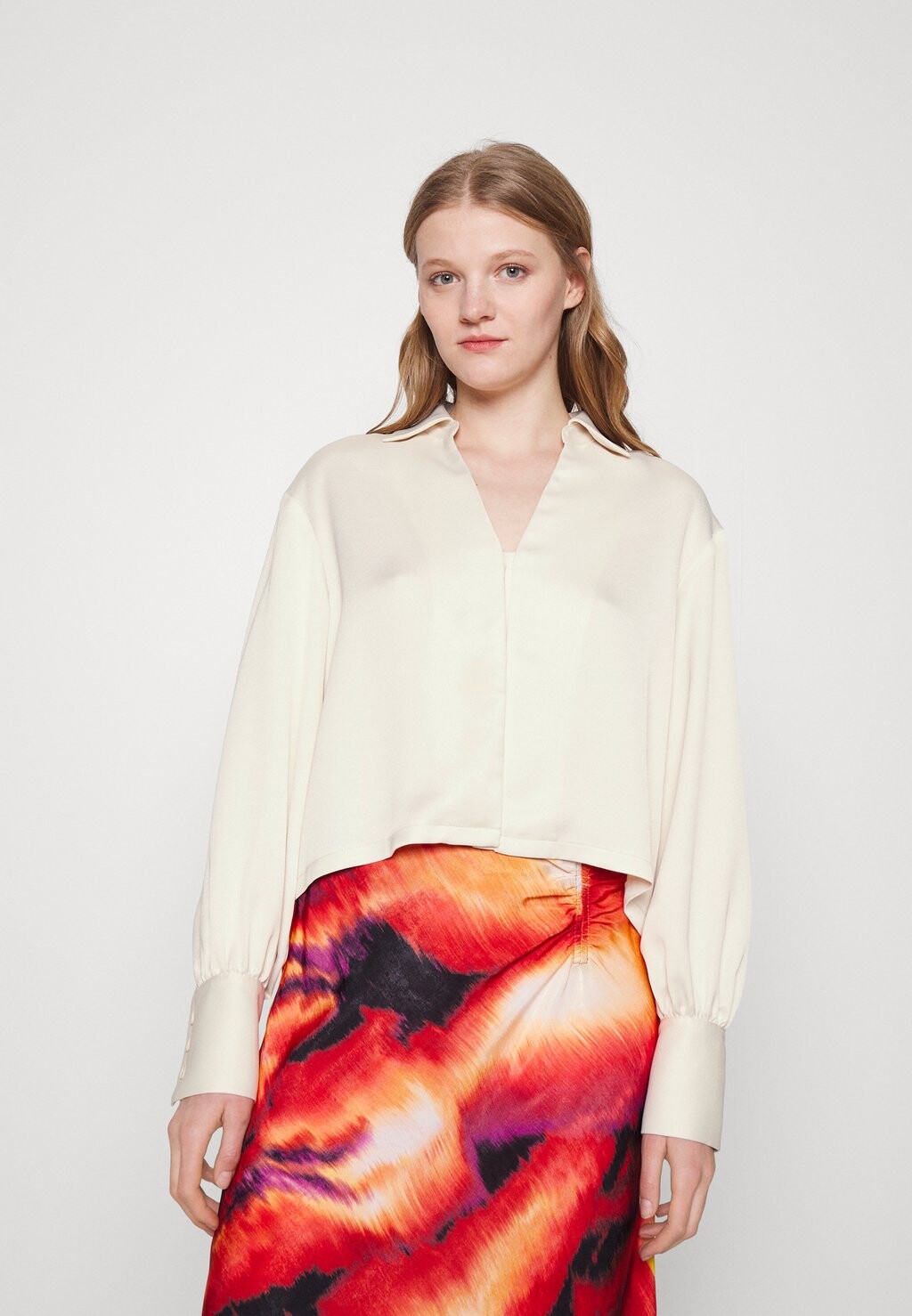 

Блузка DKNY