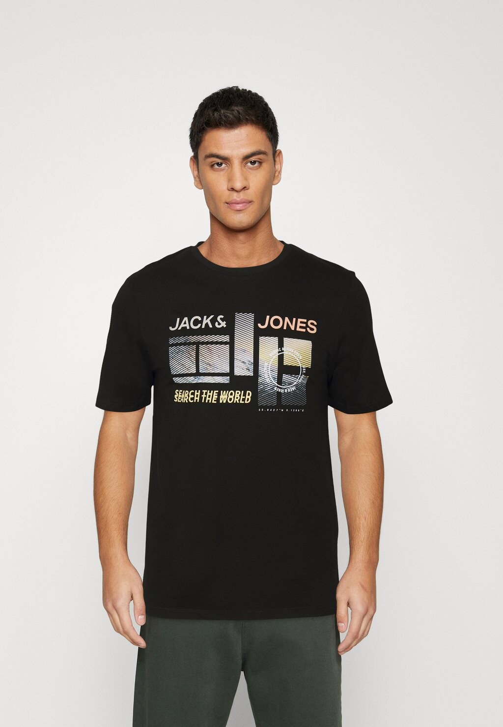

Футболка с принтом Jack & Jones, черный