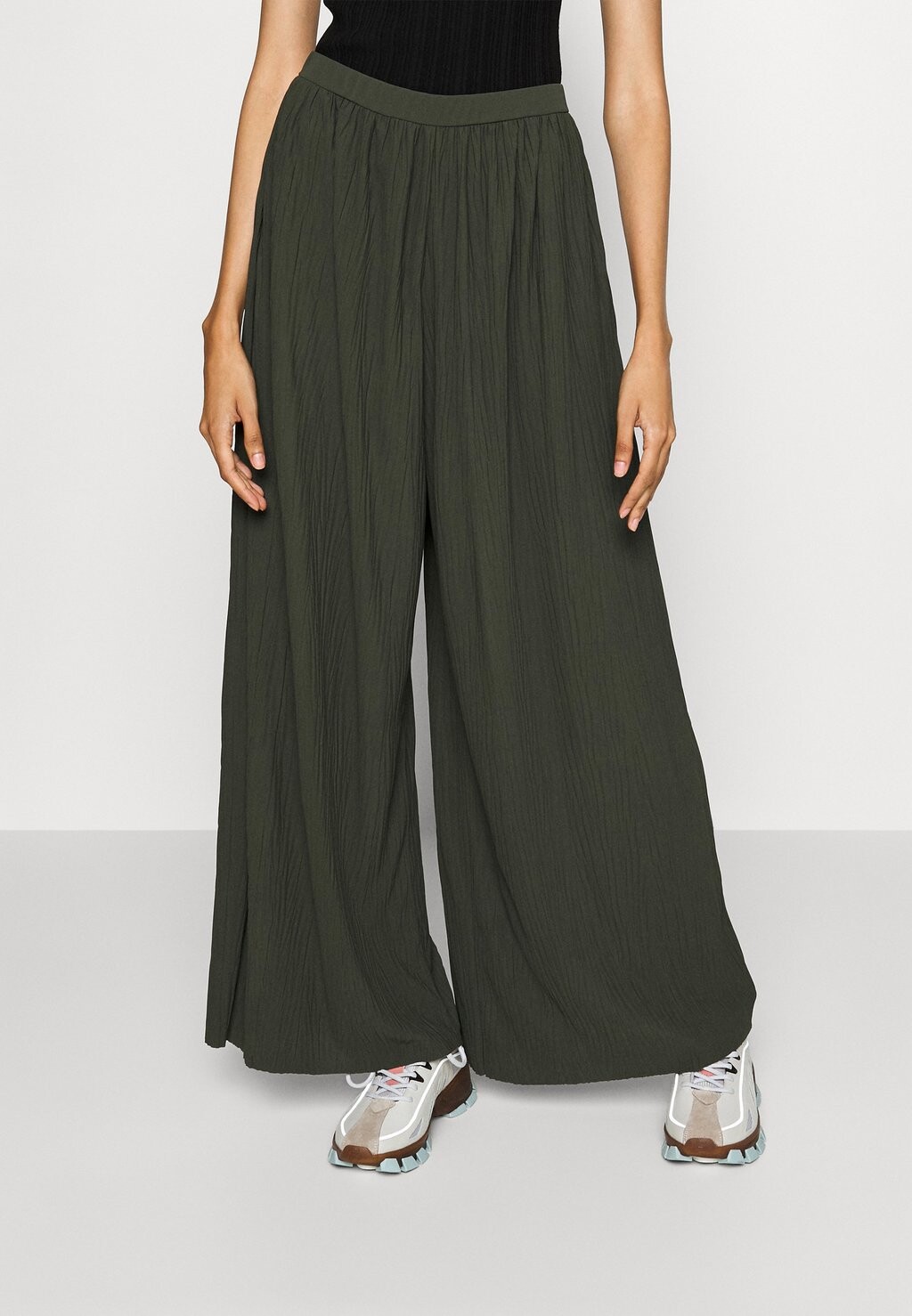 

Брюки Max Mara Leisure, зеленый